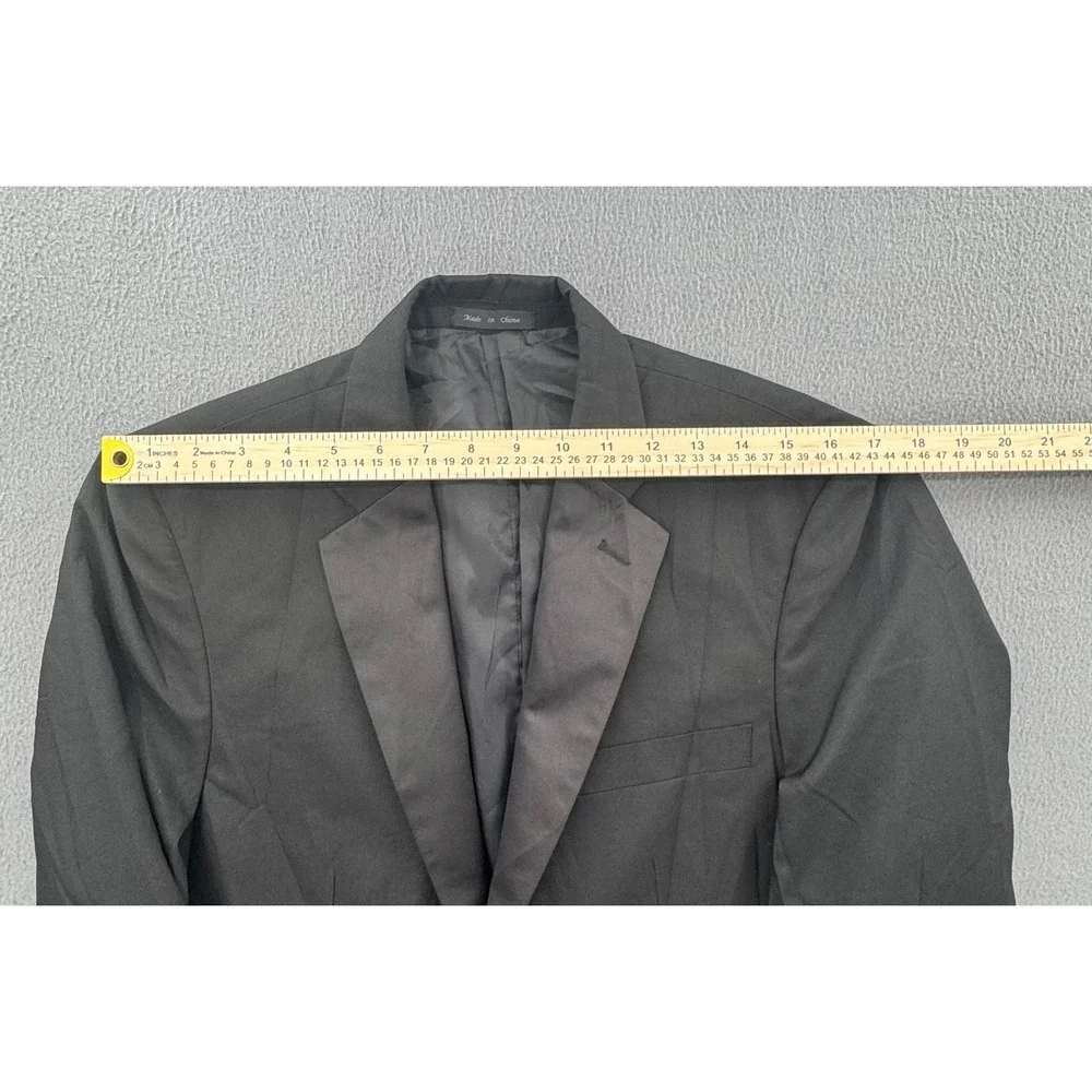 Neil Allyn Tuxedo Jacket 34R Black  Peak Lapel Single Button Coat Formalwear